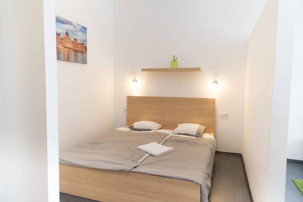 Hi-Bp Sunny Home Apartments In The Heart Of Budapest Exterior photo